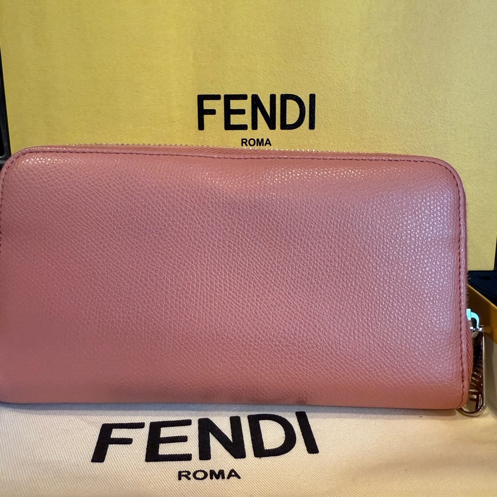 Fendi Pink Leather Zip Around Wallet - Picture 2 of 9